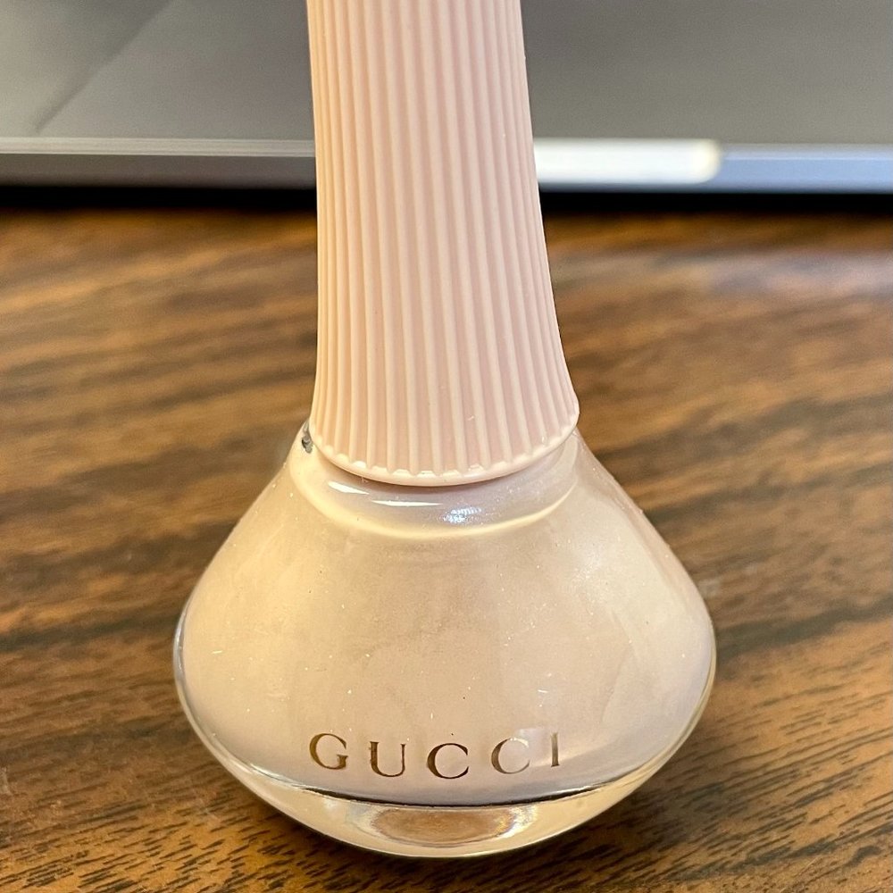 Gucci Nail Color #212 Annabel Rose